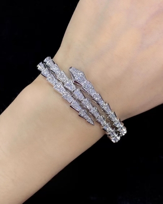 Modern Style Luxury Brand Jewelry Gold Channel Setting With Engraved Filigree Etched