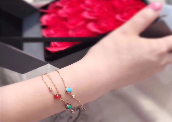Sophisticated 18K Gold Bangle Bracelet With Carnelian / Gemstone / Diamond