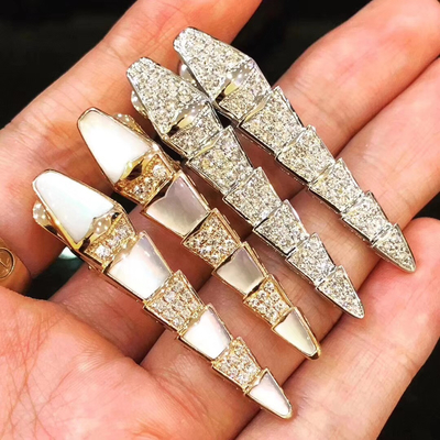 18 Karat Gold Diamond Earrings For Wedding Anniversary / Birthday Party wish gold jewelry