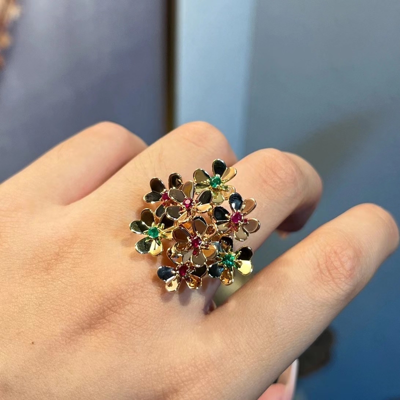 HK Setting 18K Gold Diamond Ring with Colored Gemstone VCA Jewelry