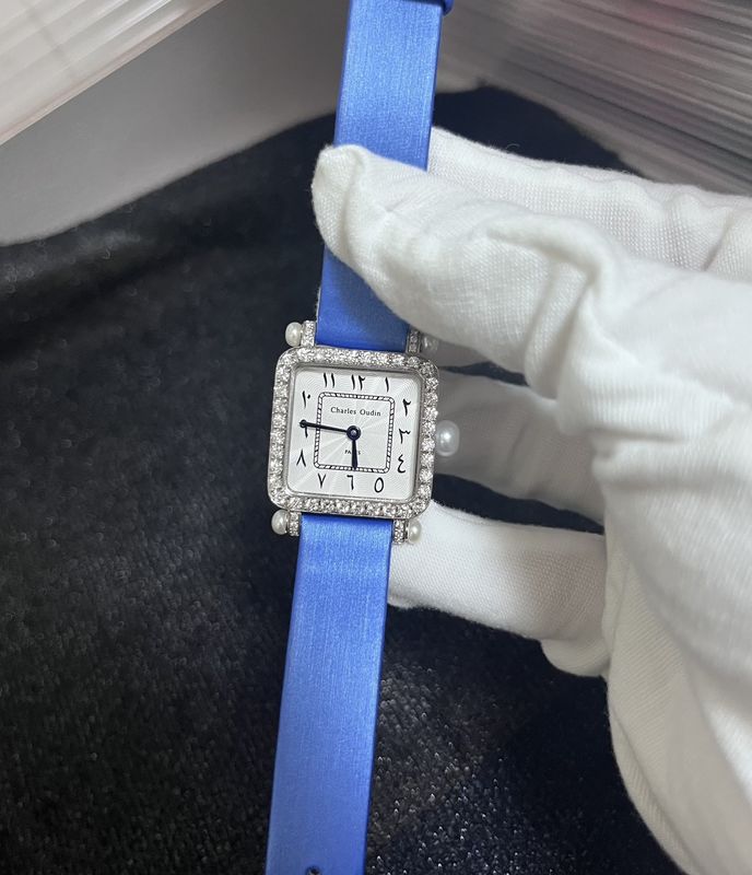 Exquisite Real 18k Gold Diamond Watch