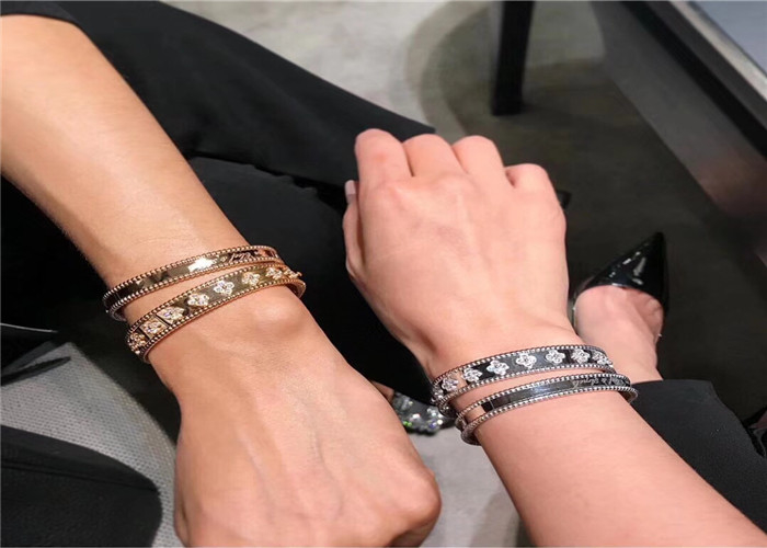Luxury Diamond Bracelet White Gold 18K For Wedding Anniversary / Birthday Party