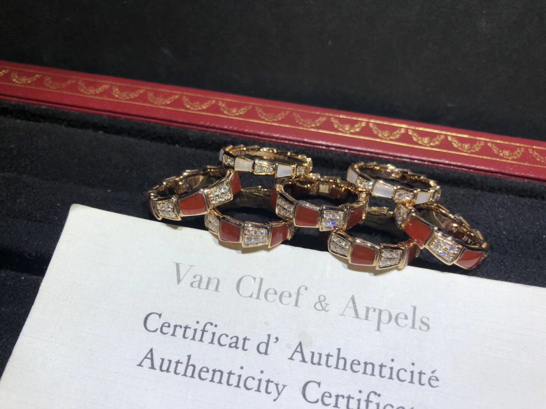 Charming 18K Gold Diamond Ring ,  Serpenti Viper Ring With Mother Of Pearl  luxury jewelry handmade