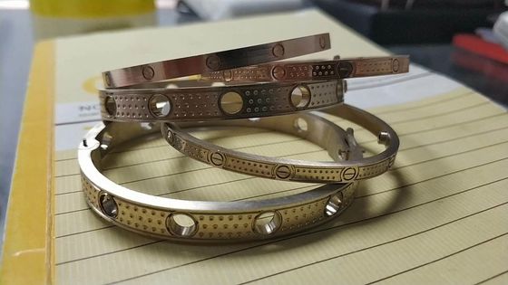 OEM 18k সলিড গোল্ড জুয়েলারী চীন কারখানা কাস্টম ব্র্যান্ড জুয়েলারী মাউন্টিং এবং সেটিংস