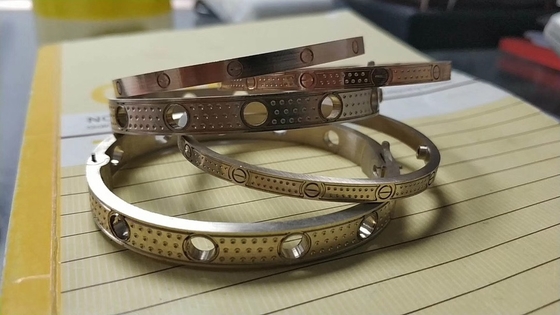 OEM 18k সলিড গোল্ড জুয়েলারী চীন কারখানা কাস্টম ব্র্যান্ড জুয়েলারী মাউন্টিং এবং সেটিংস